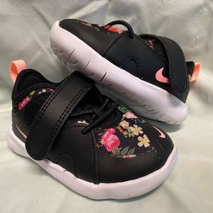 Nike toddler girls floral shoes